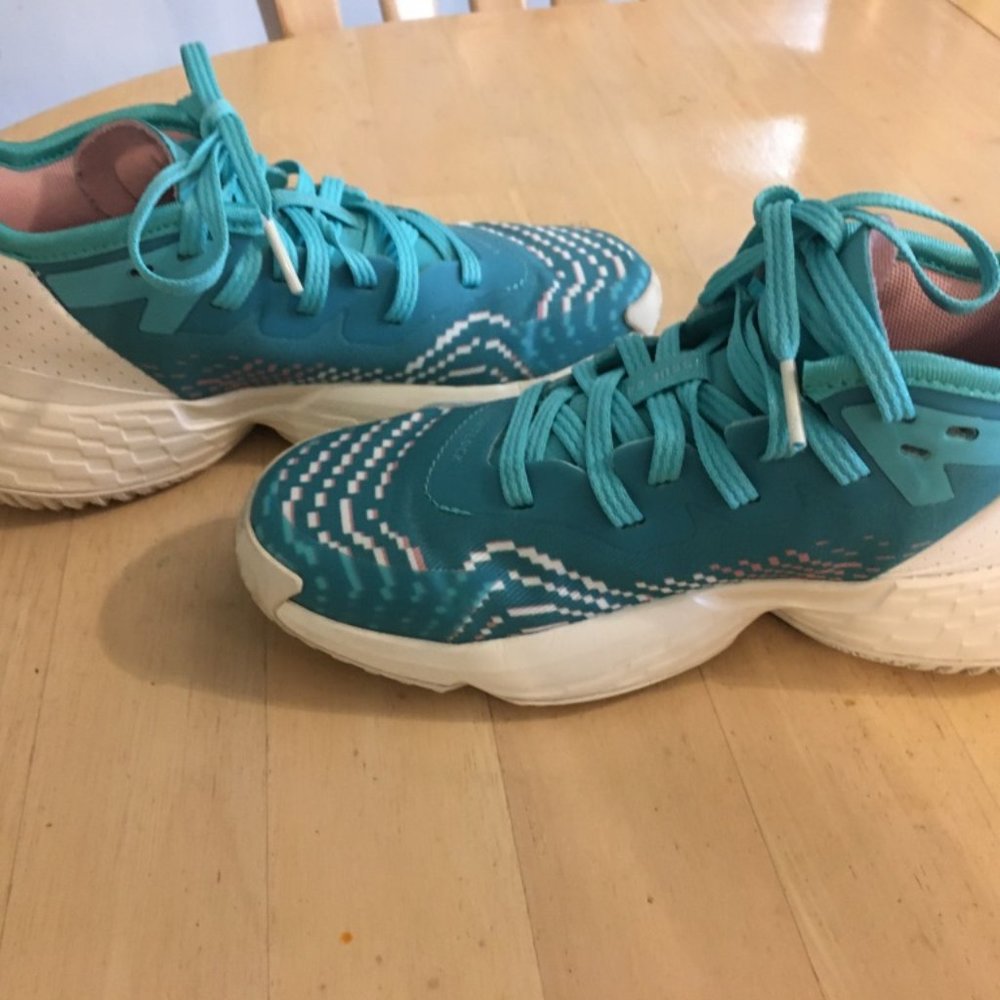 Adidas DON Issue 4 Little Kids (Preschool) Basketball Shoes for Boys Girls 13.5 - Picture 5 of 8